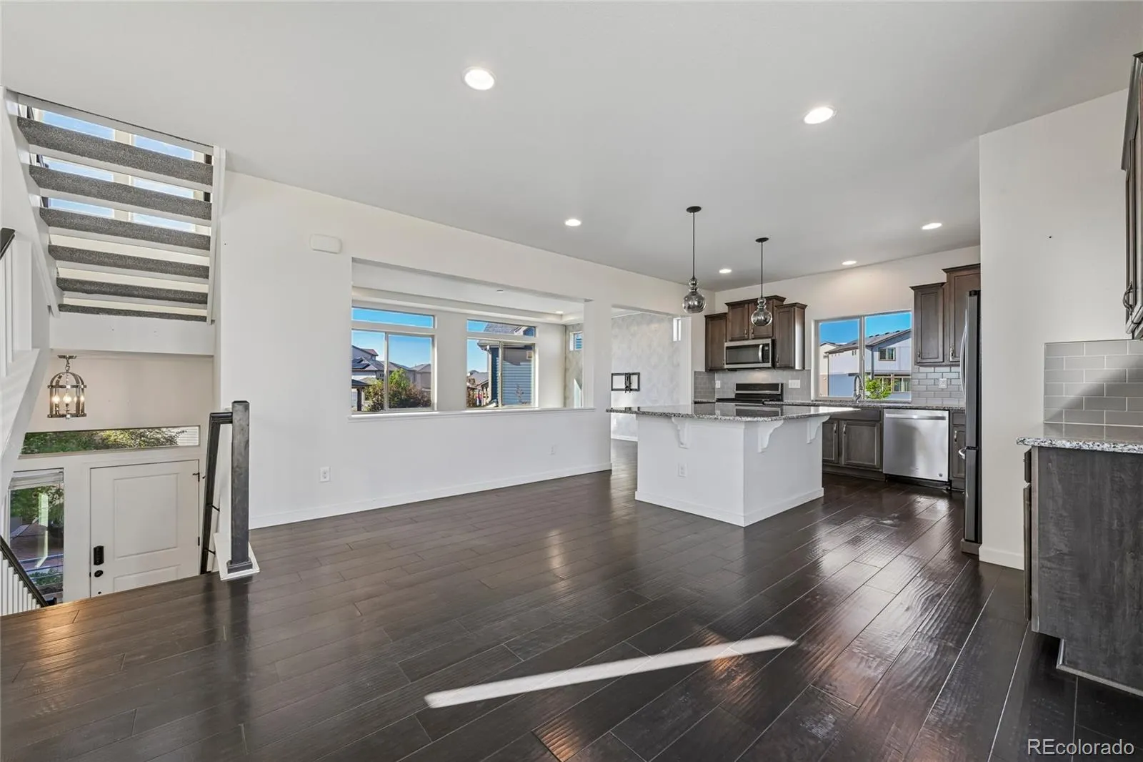 17909 E 54th Avenue Denver CO 80249 MLS #REC9134250 04232026175923 1600 6