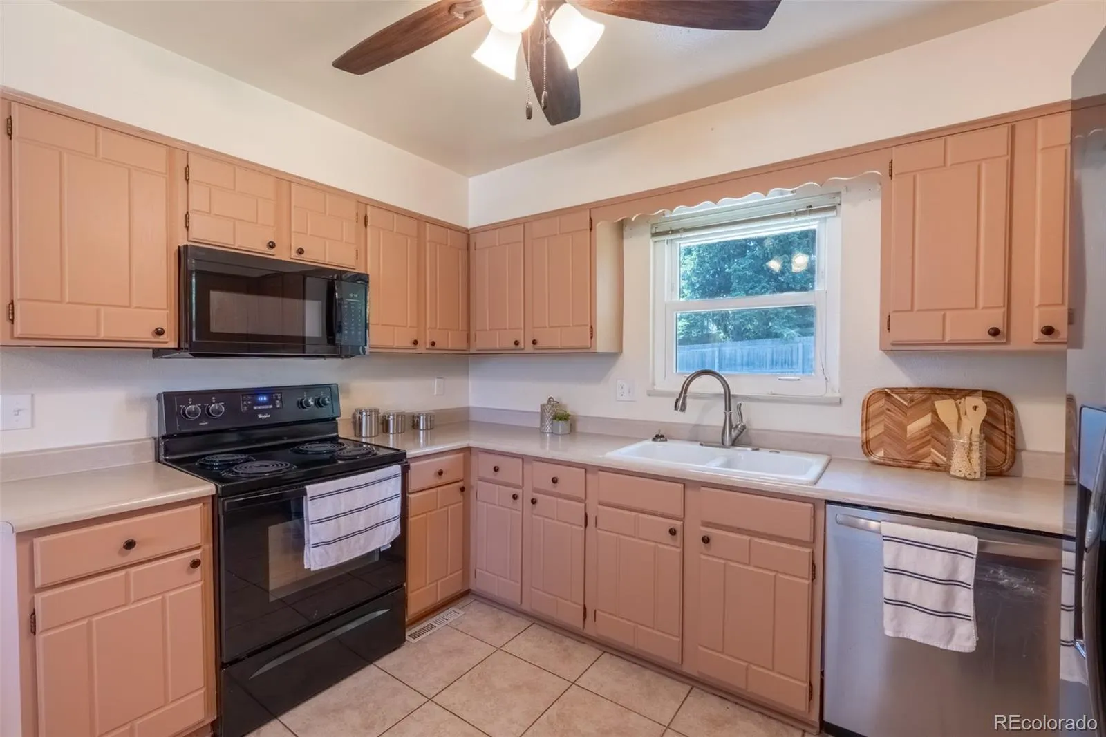 7544 E Easter Way Centennial CO 80112 MLS #REC9136980 05212026035346 1600 10