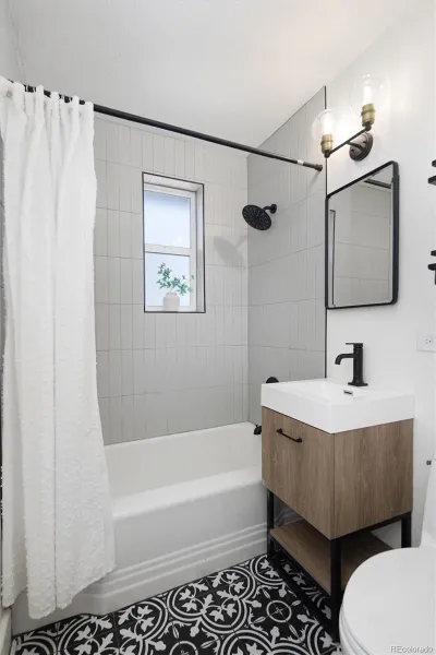 1317 Geneva Street Aurora CO 80010 MLS #REC9139366 04162026233602 800 13