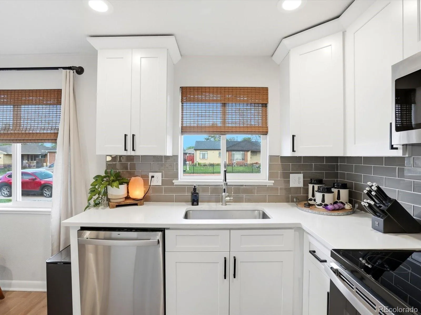3233 Jasmine Street Denver CO 80207 MLS #REC9140230 05142026171759 1600 10