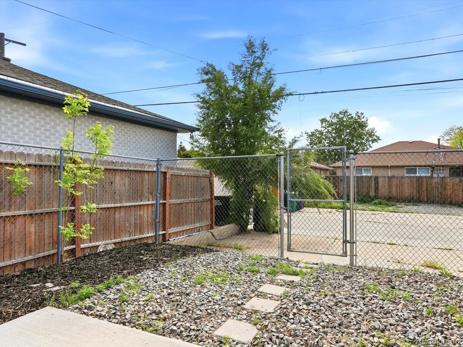 3233 Jasmine Street Denver CO 80207 MLS #REC9140230 05142026171759 1600 21