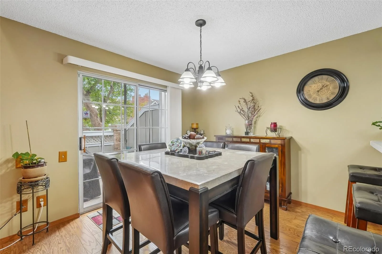 967 S Evanston Circle Aurora CO 80012 | MLS #REC9140625 08122026213107 1600 10