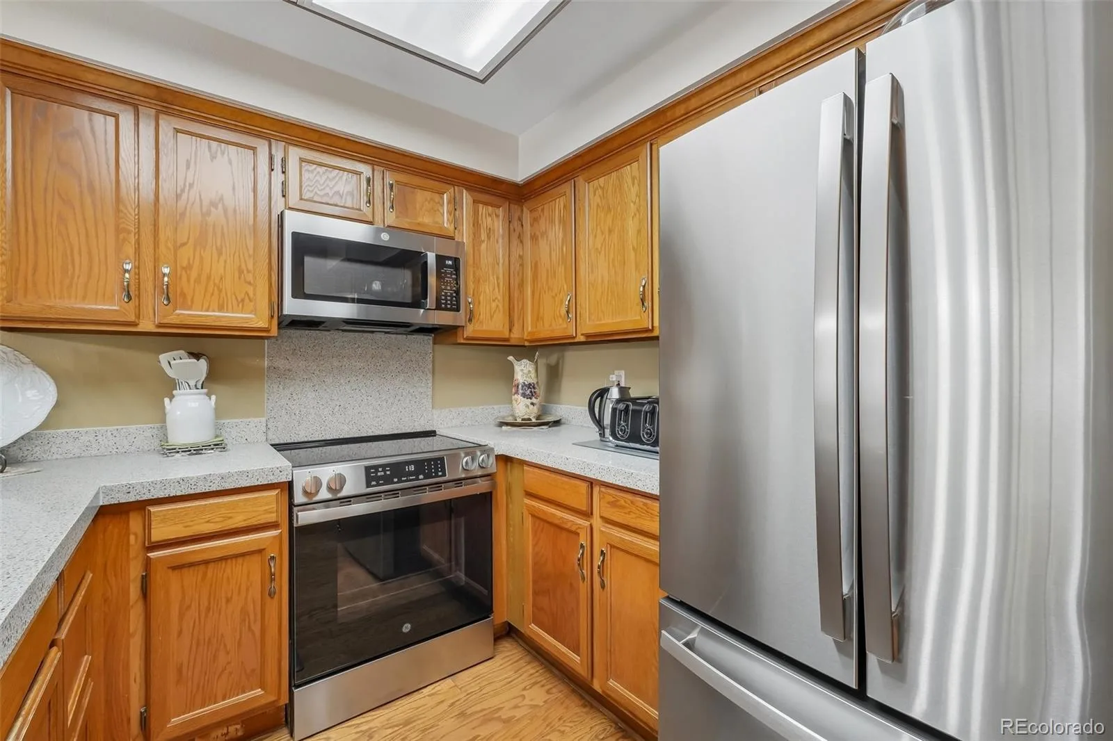 967 S Evanston Circle Aurora CO 80012 | MLS #REC9140625 08122026213107 1600 13