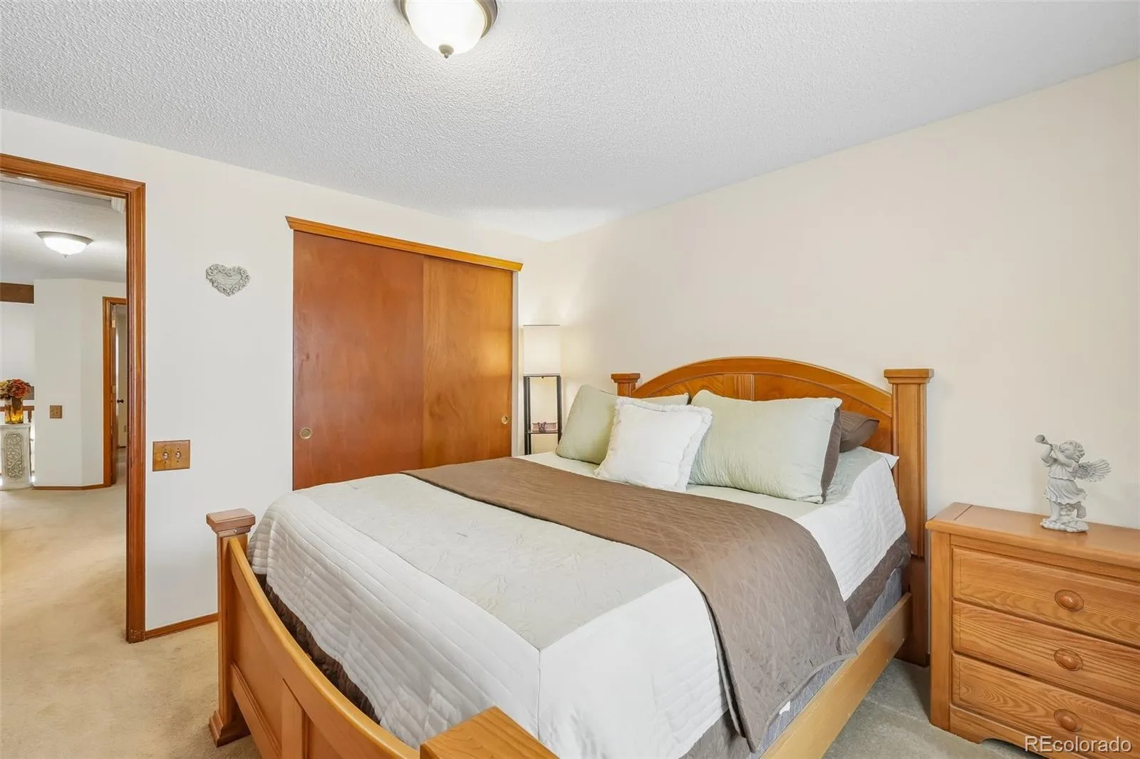 967 S Evanston Circle Aurora CO 80012 | MLS #REC9140625 08122026213107 1600 19