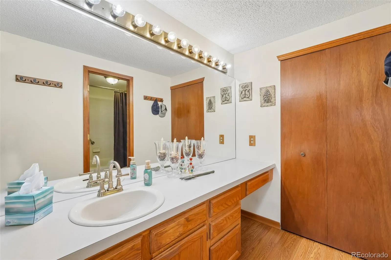 967 S Evanston Circle Aurora CO 80012 | MLS #REC9140625 08122026213107 1600 23