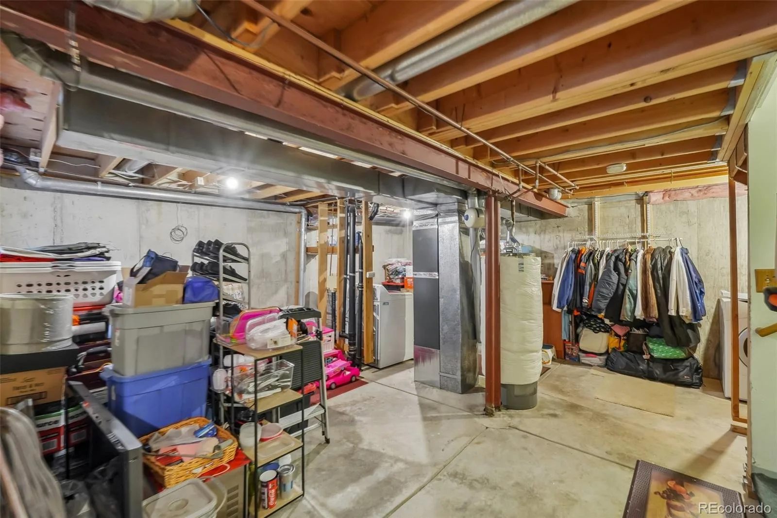 967 S Evanston Circle Aurora CO 80012 | MLS #REC9140625 08122026213107 1600 27