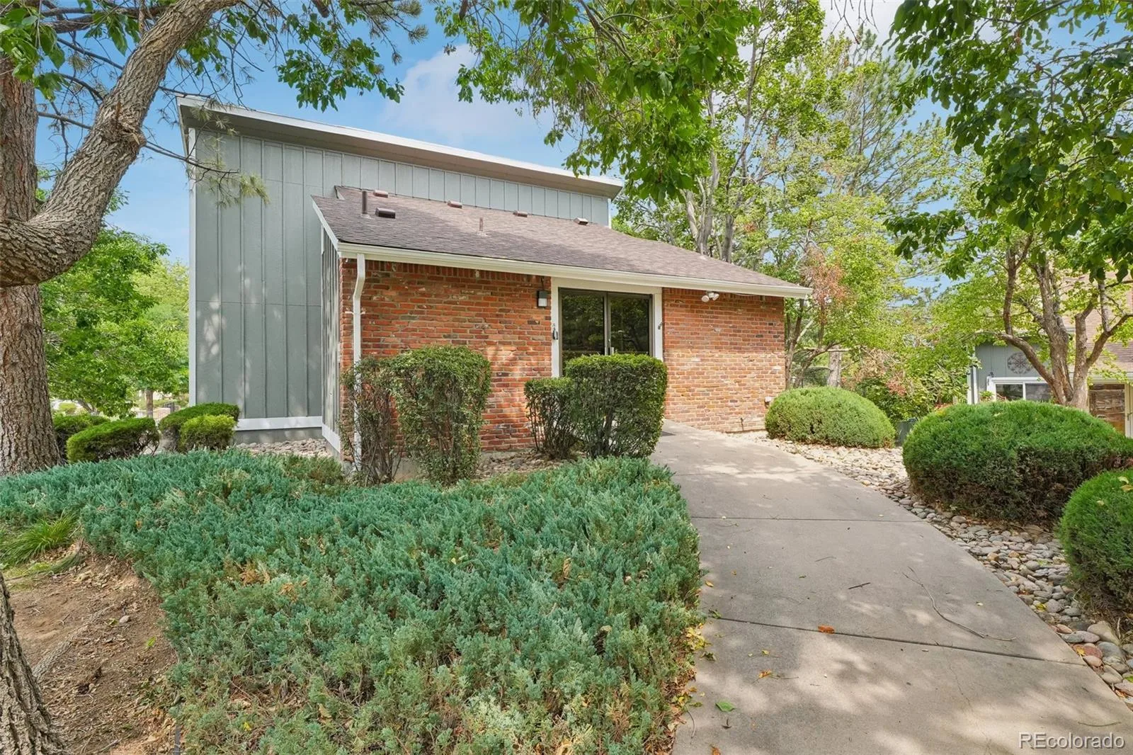 967 S Evanston Circle Aurora CO 80012 | MLS #REC9140625 08122026213107 1600 30