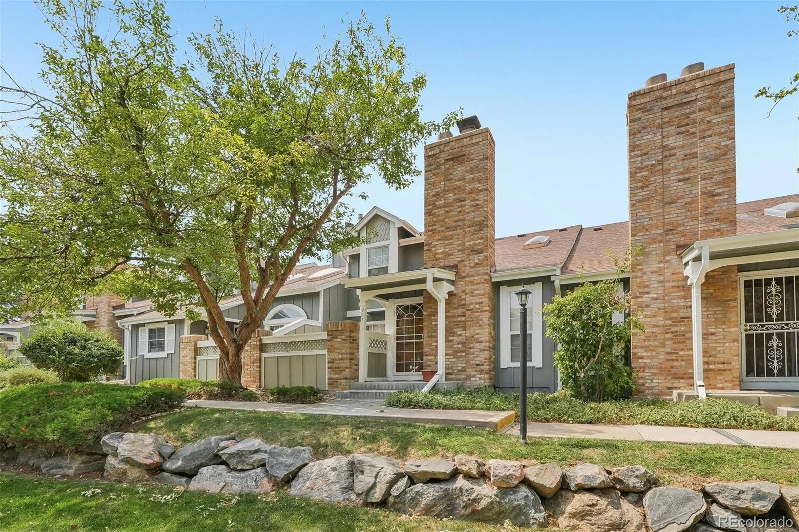 967 S Evanston Circle Aurora CO 80012 | MLS #REC9140625 08122026213107 1600 33