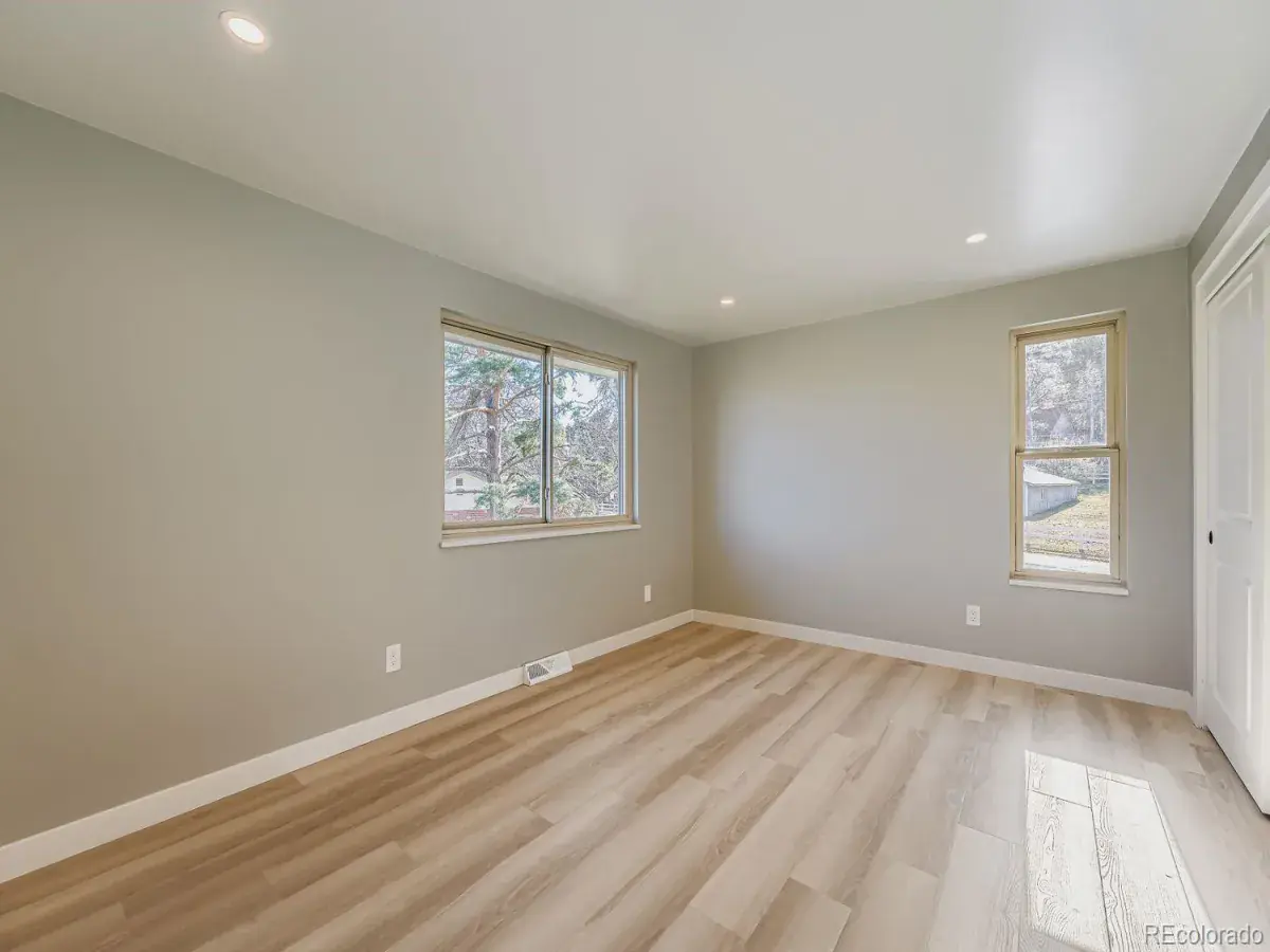 11302025005407 1200 14