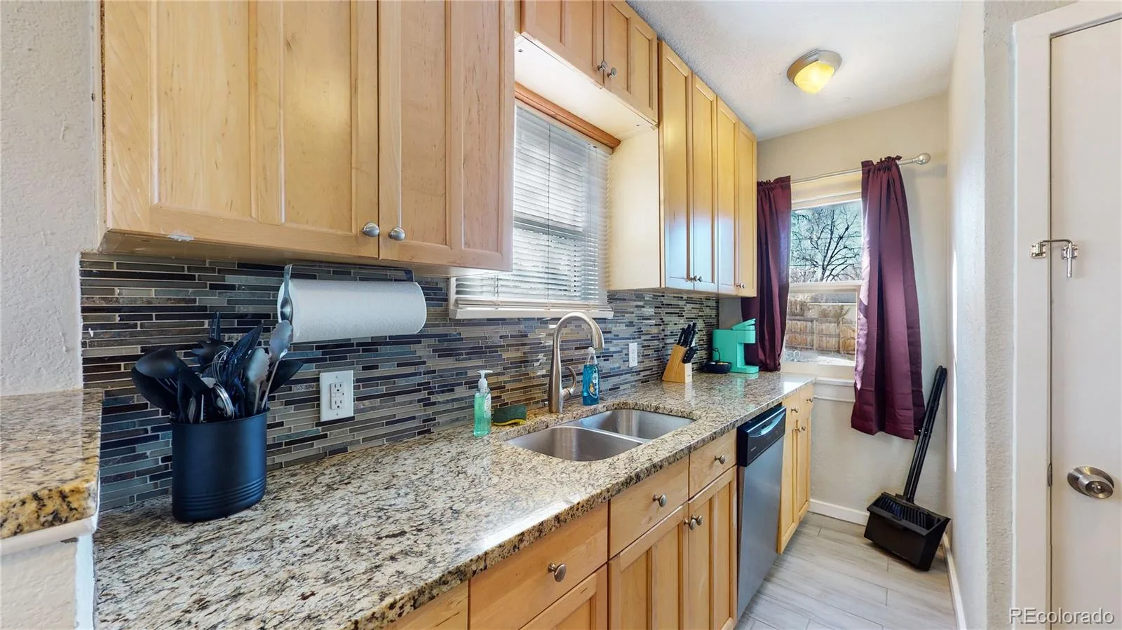 1621 Trenton Street Denver CO 80220 | MLS #REC9140960 09232026185557 1600 8