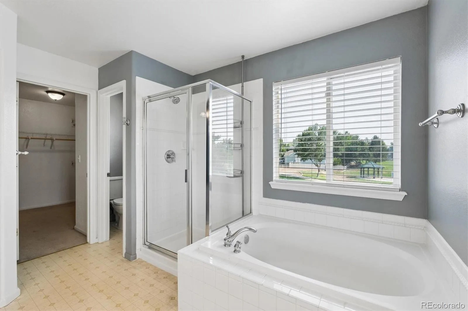10220 Echo Circle Longmont CO 80504 | MLS #REC9141465 08102026031623 1600 10