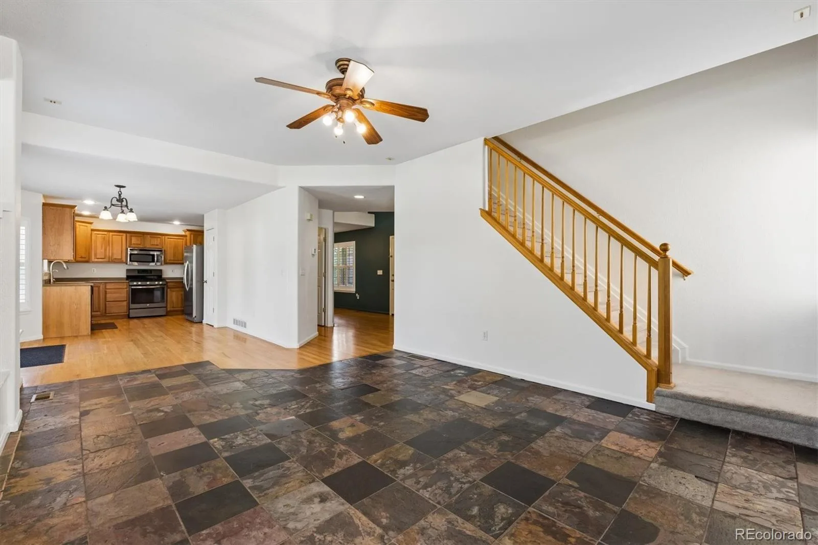 10220 Echo Circle Longmont CO 80504 | MLS #REC9141465 08102026031623 1600 31