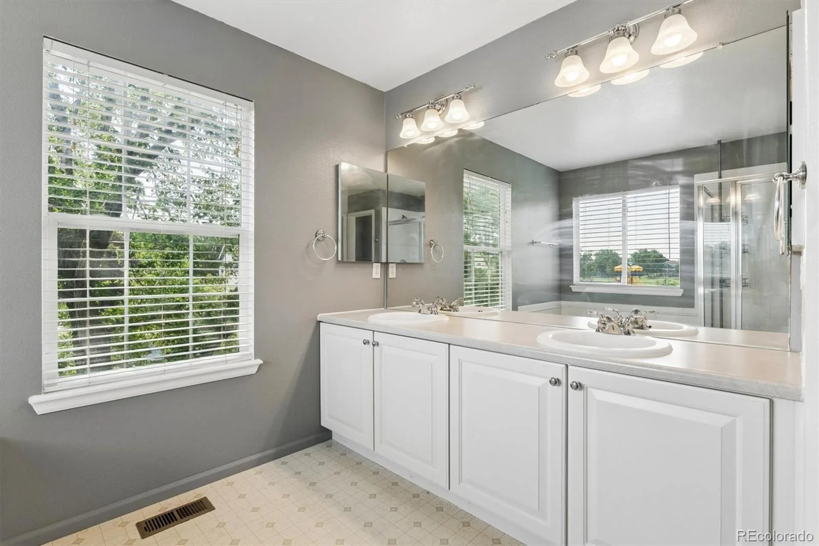 10220 Echo Circle Longmont CO 80504 | MLS #REC9141465 08102026031623 1600 9