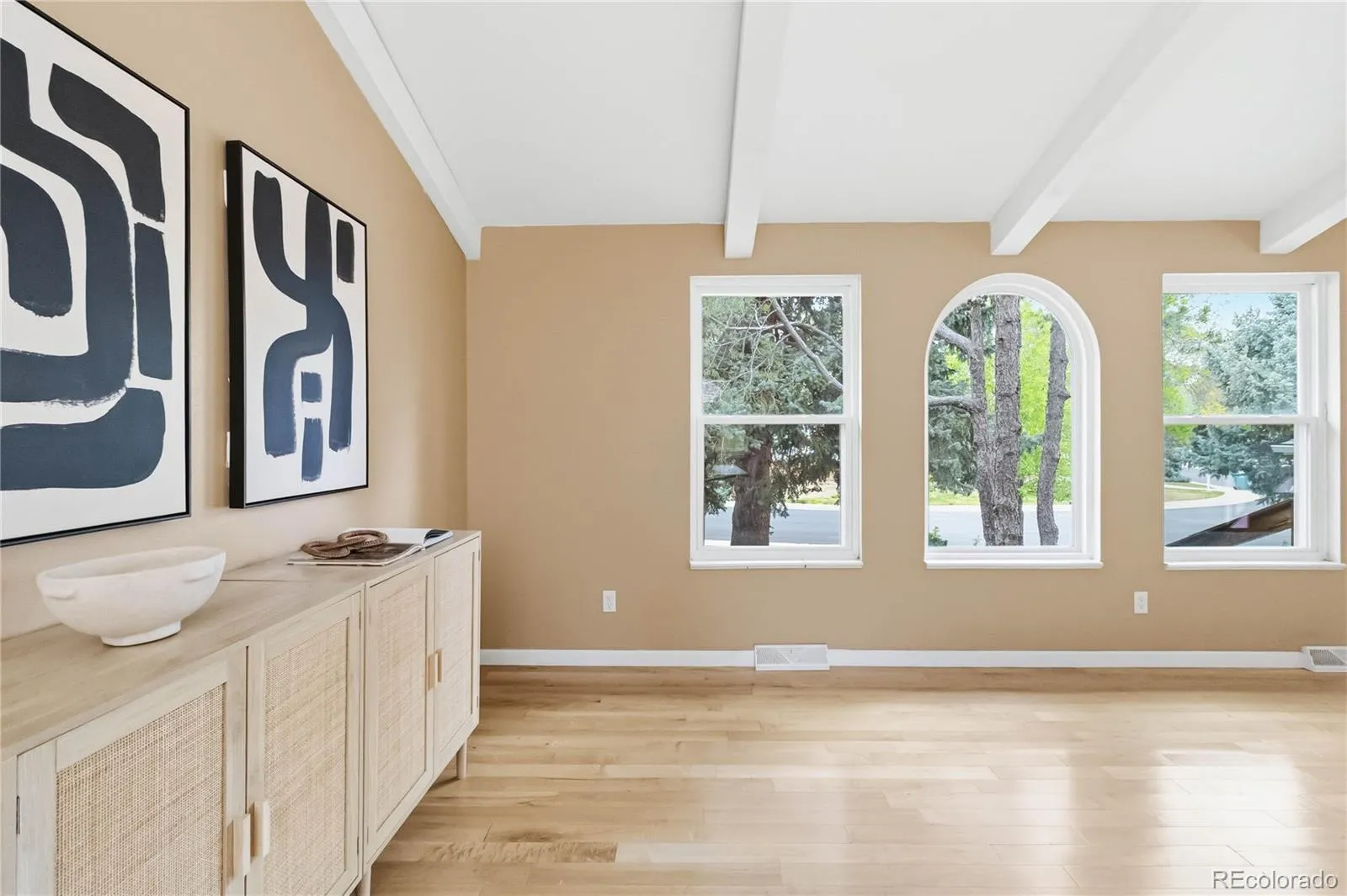 04192026000700 1600 16