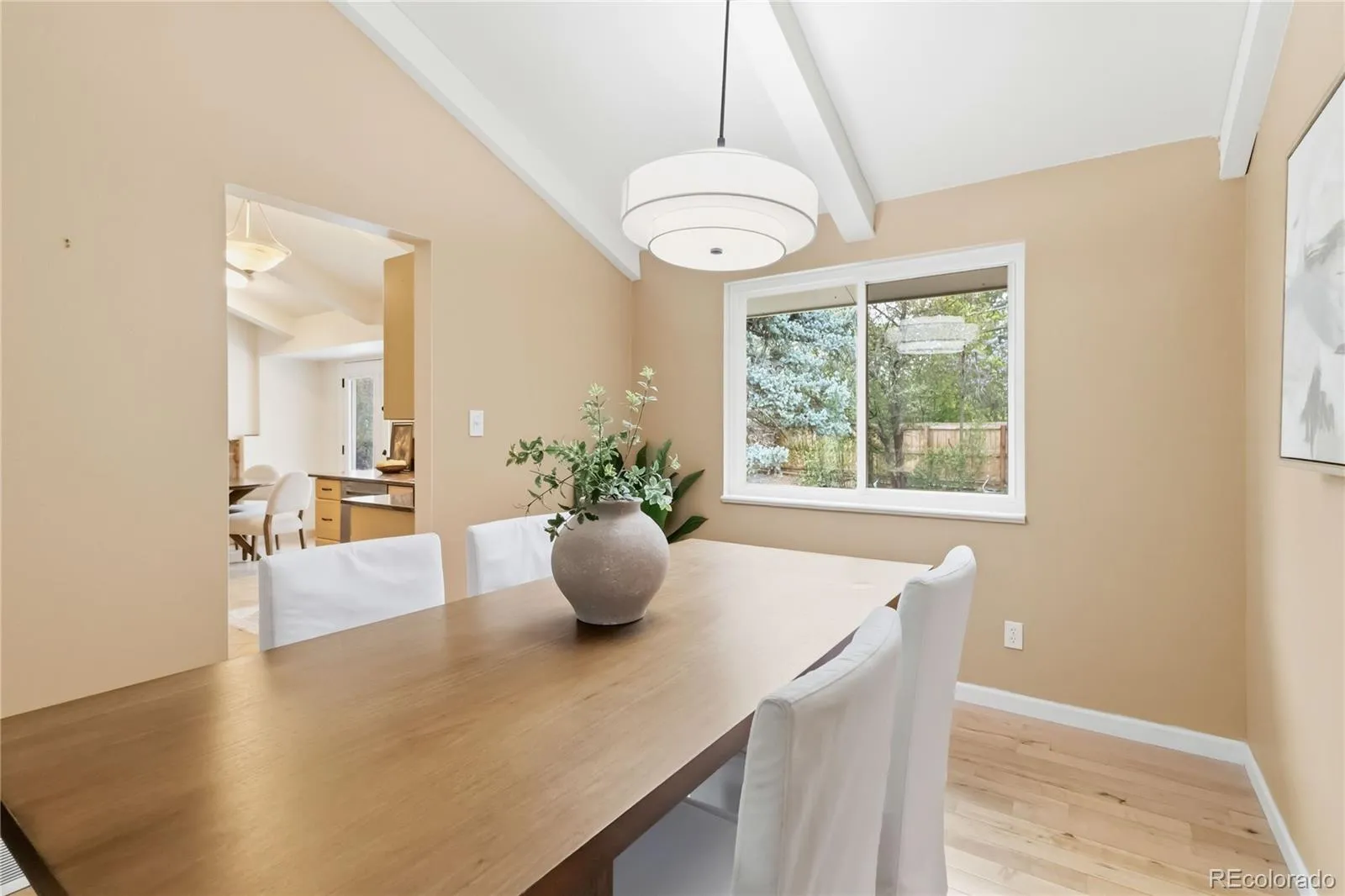 04192026000700 1600 17