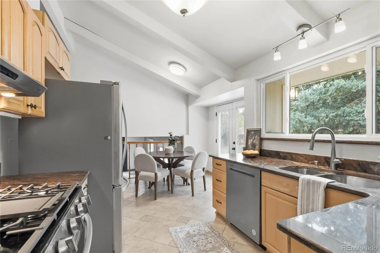 04192026000700 1600 22