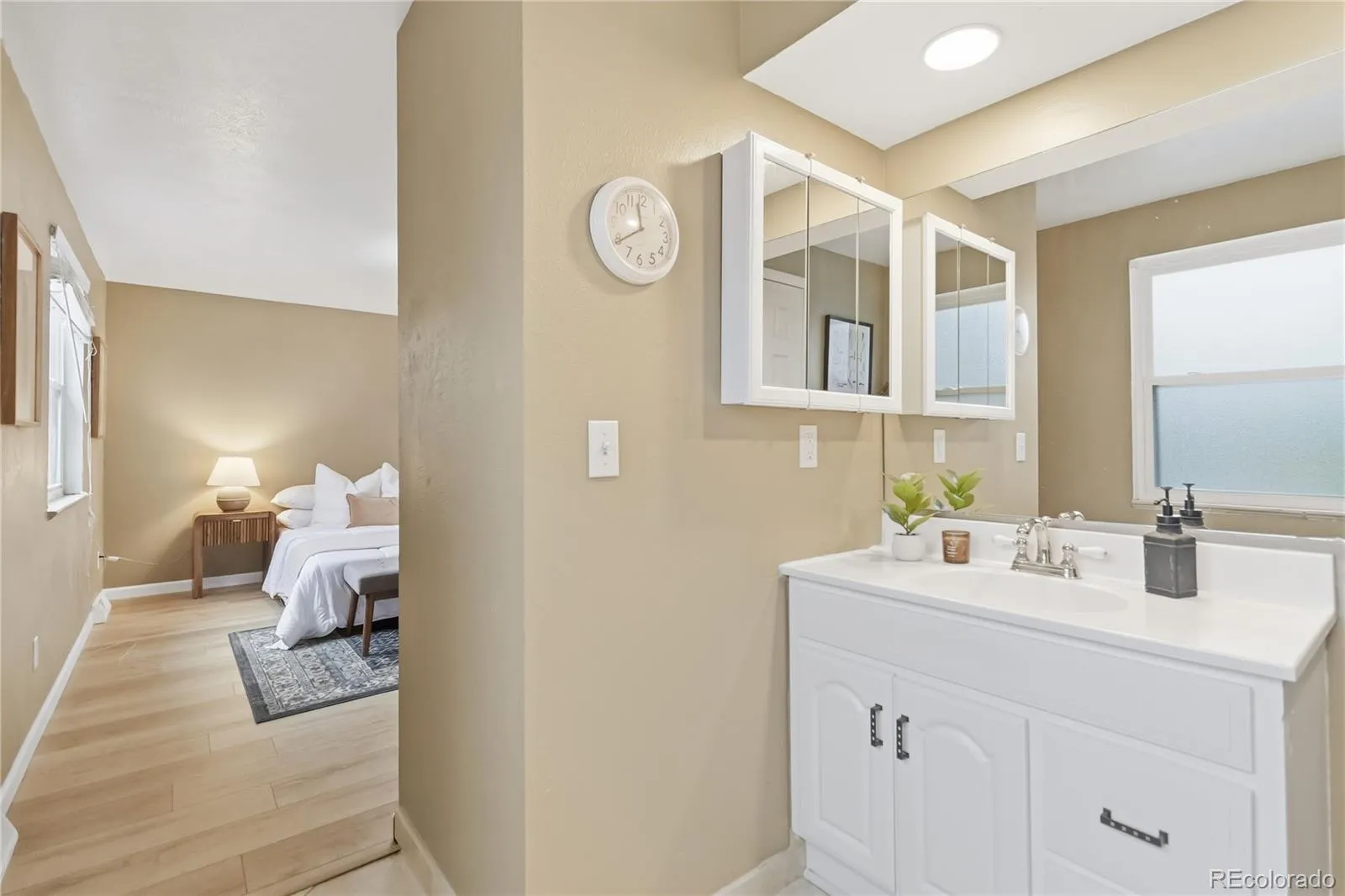 04192026000700 1600 41