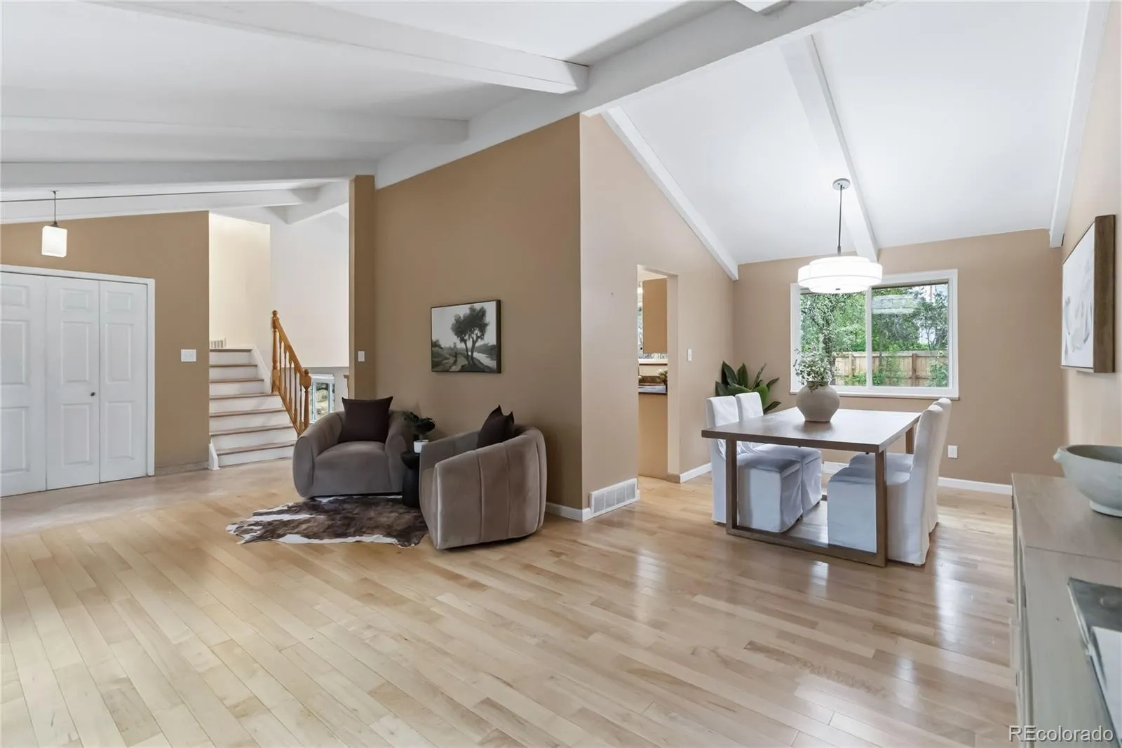 04192026000700 1600 8