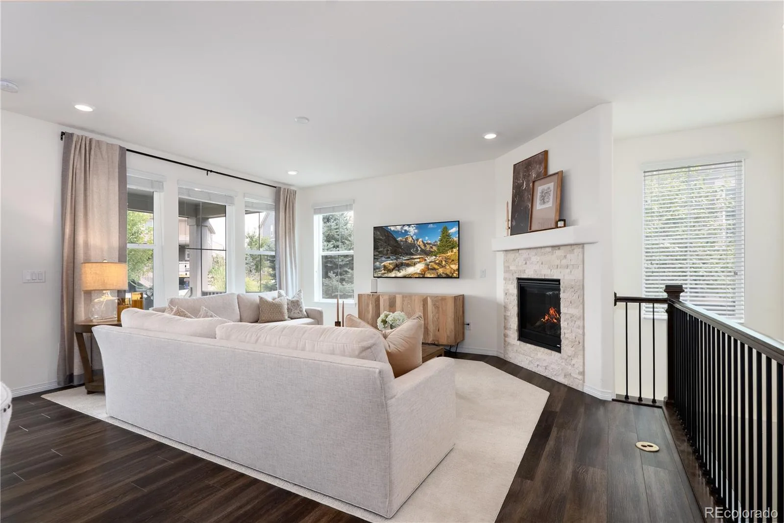 3223 Pacific Peak Drive Broomfield CO 80023 | MLS #REC9143697 08122026201822 1600 23