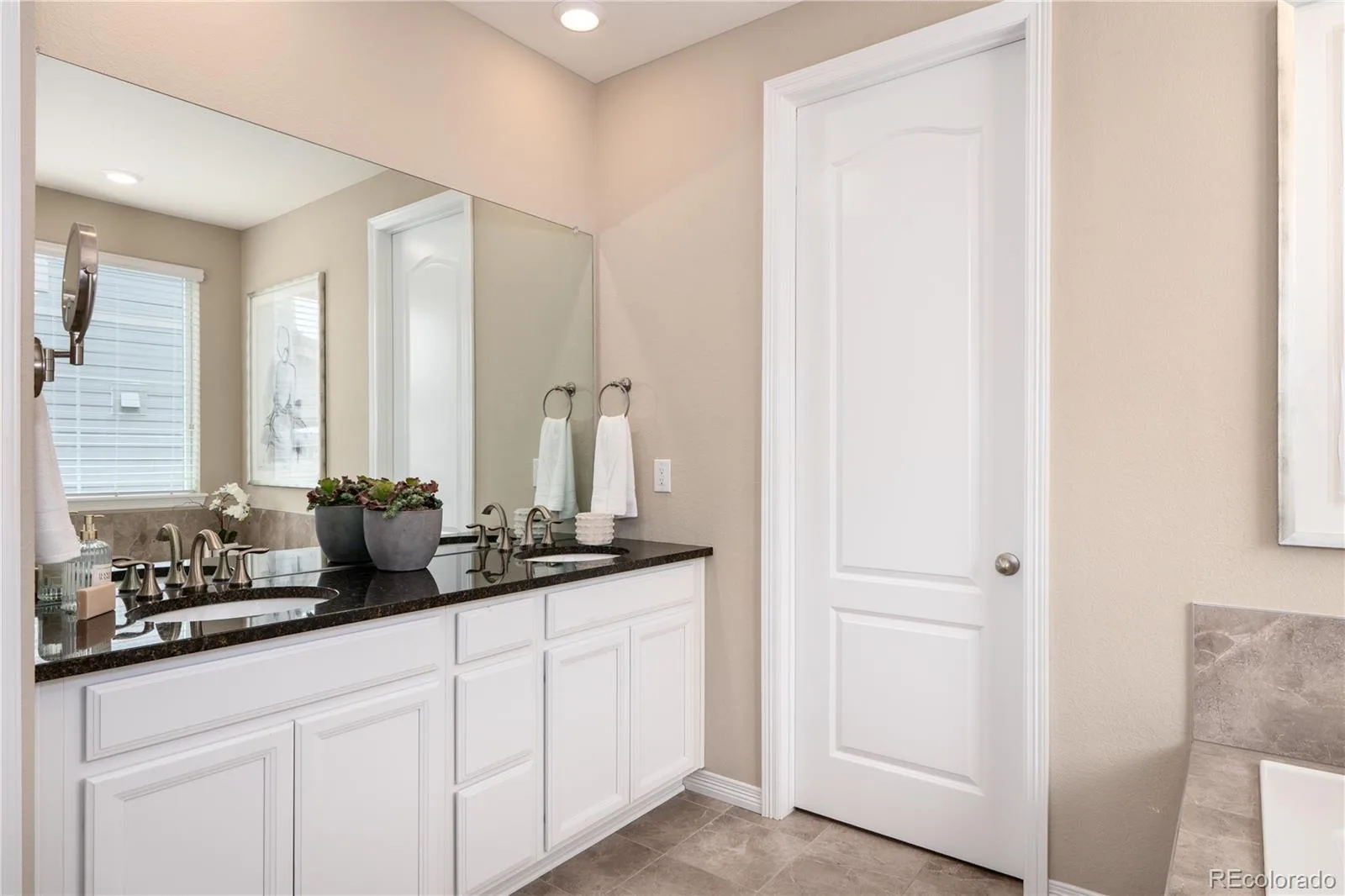 3223 Pacific Peak Drive Broomfield CO 80023 | MLS #REC9143697 08122026201822 1600 30