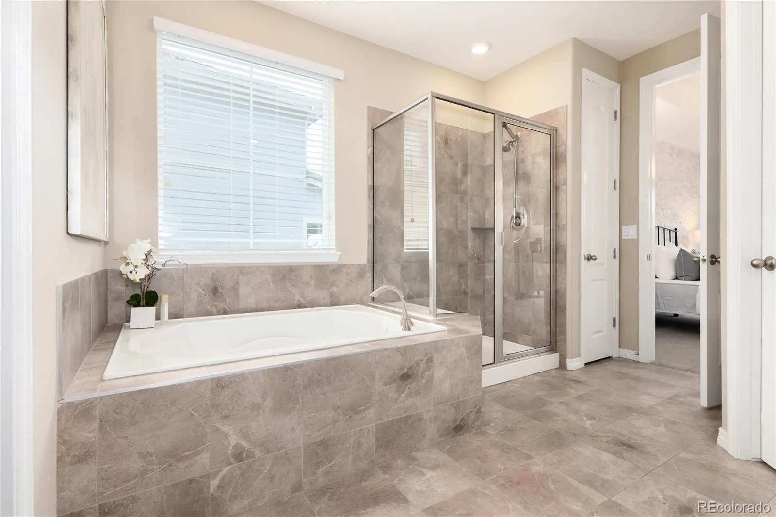 3223 Pacific Peak Drive Broomfield CO 80023 | MLS #REC9143697 08122026201822 1600 32