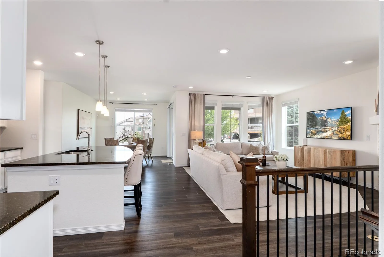 3223 Pacific Peak Drive Broomfield CO 80023 | MLS #REC9143697 08122026201822 1600 9
