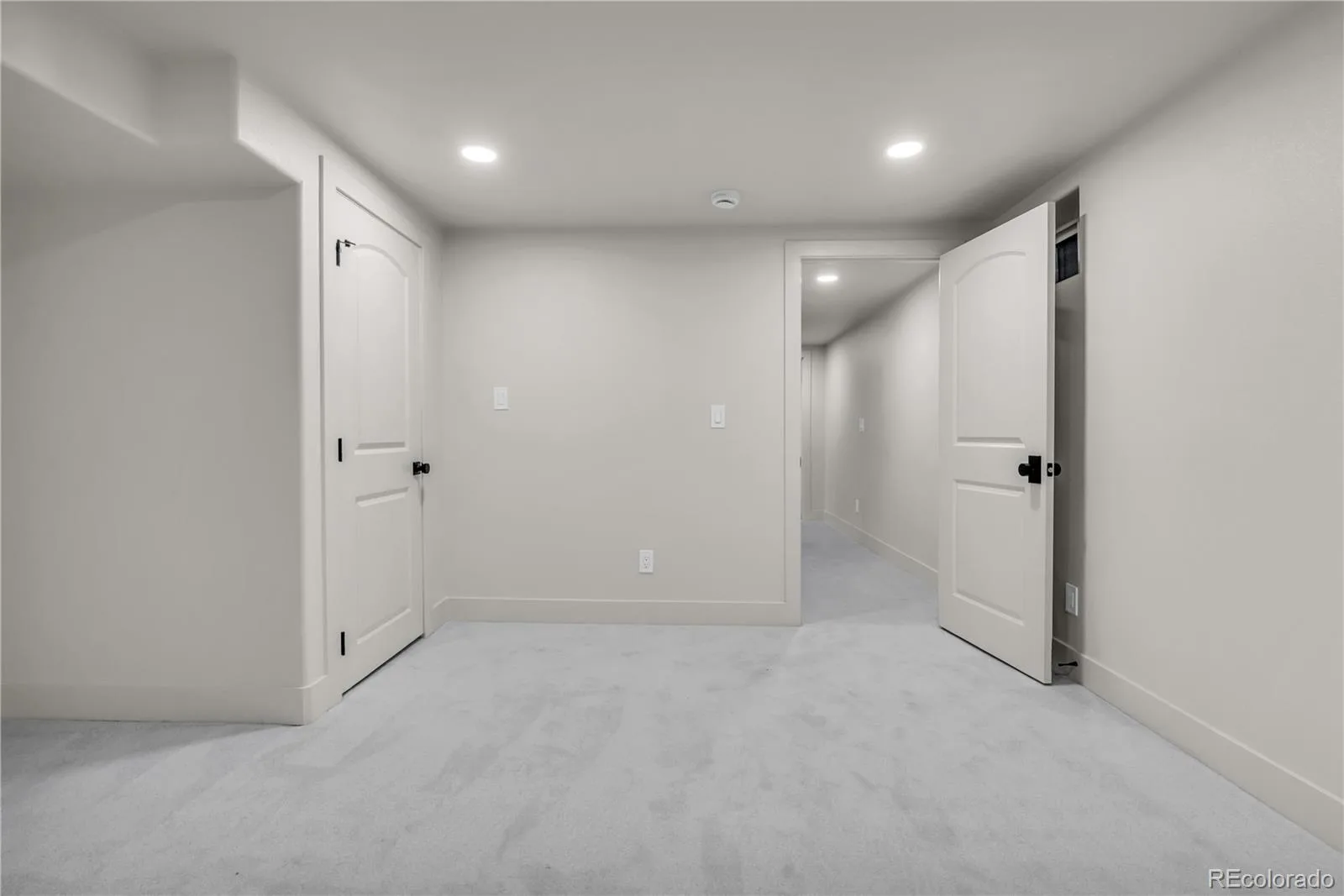 3091 S Holly Place Denver CO 80222 | MLS #REC9144553 08182026174516 1600 38