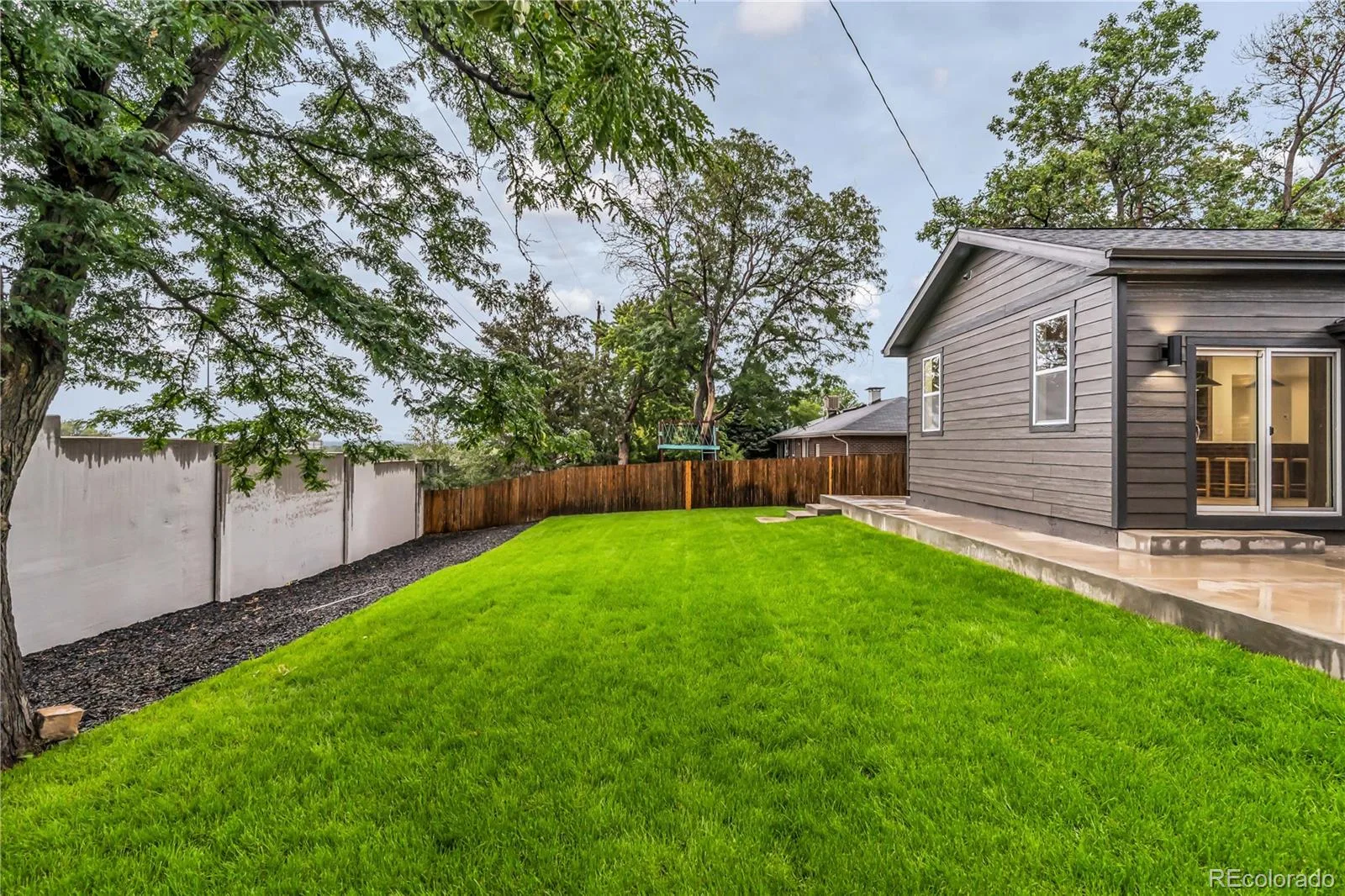 3091 S Holly Place Denver CO 80222 | MLS #REC9144553 08182026174516 1600 46