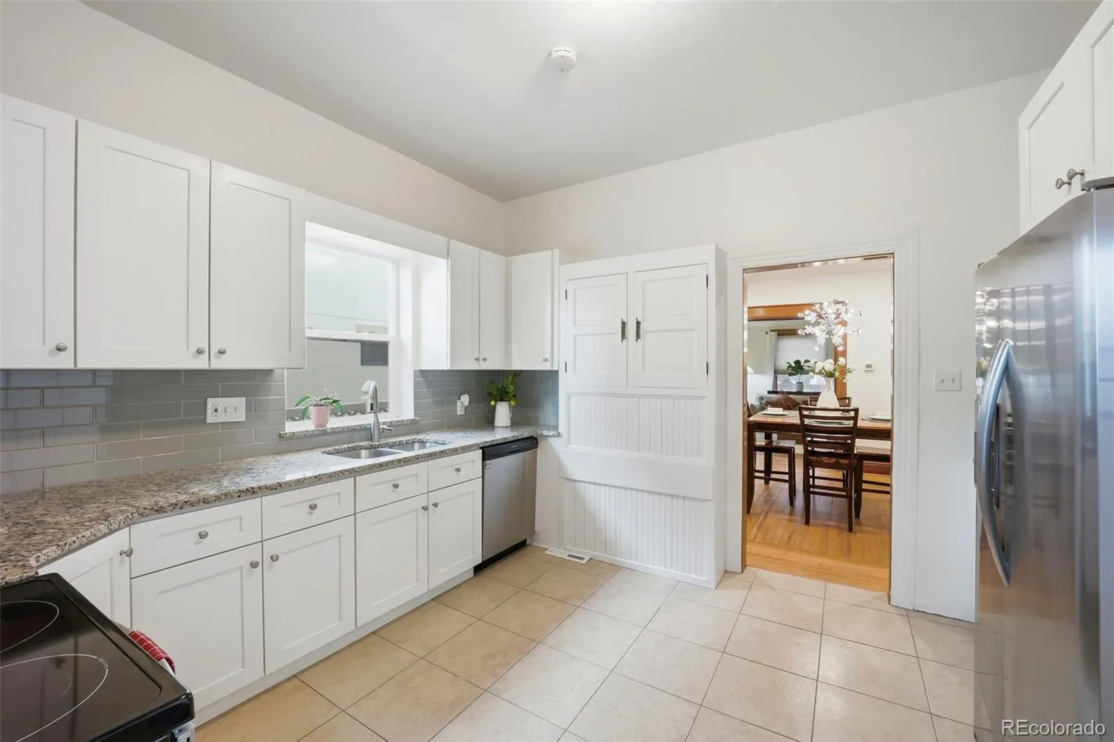 4635 W 38th Avenue Denver CO 80212 MLS #REC9146755 05032026001131 1600 19
