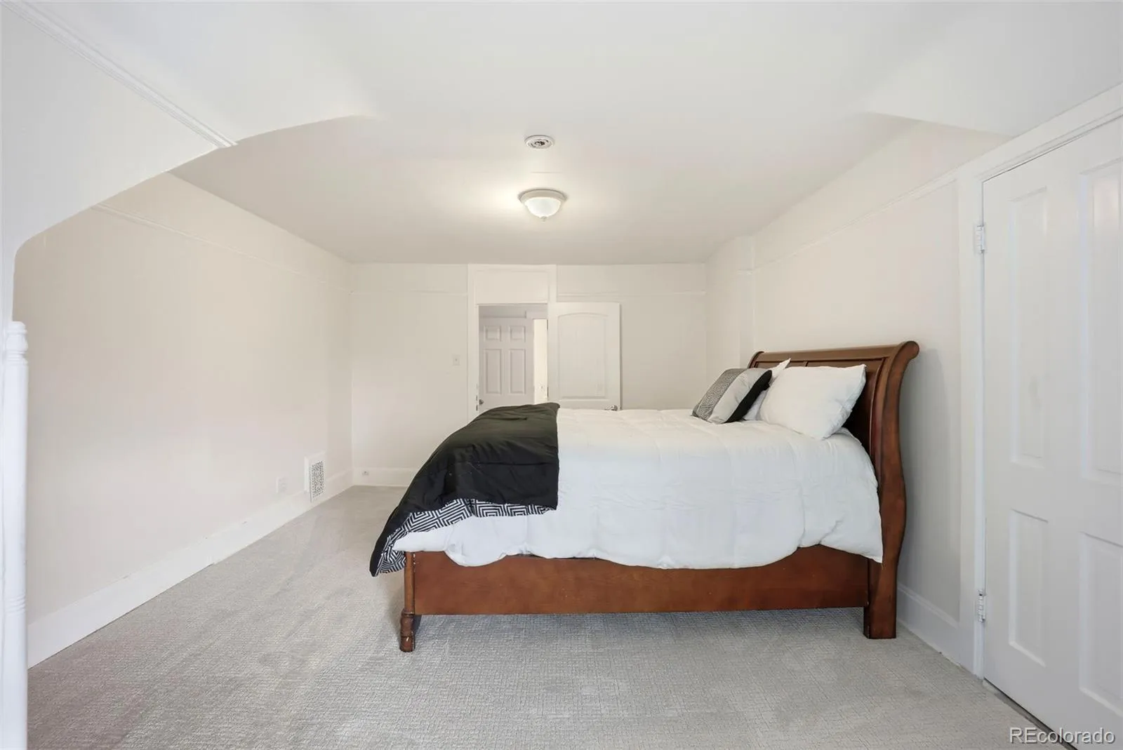 4635 W 38th Avenue Denver CO 80212 MLS #REC9146755 05032026001131 1600 37