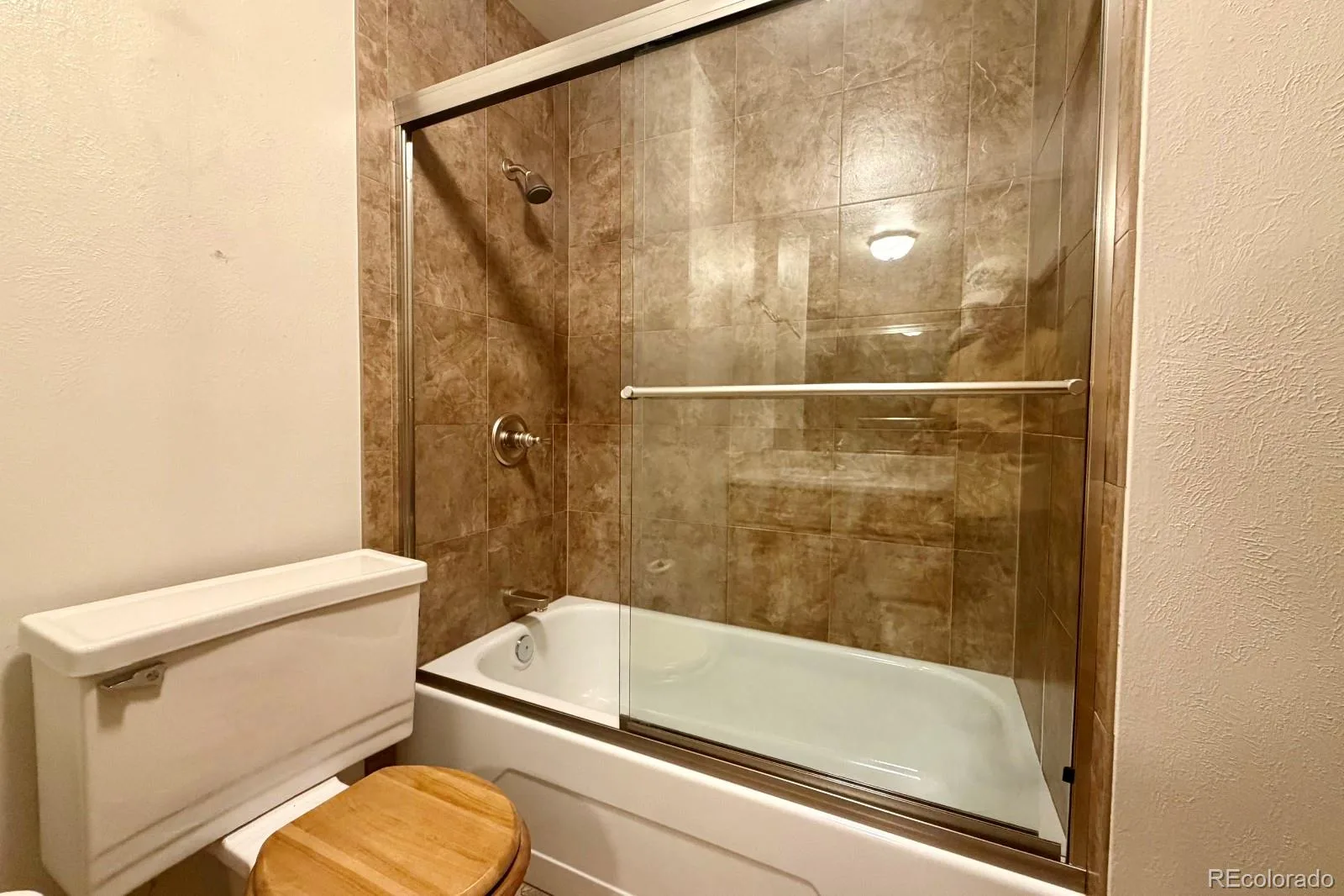 1114 S Oakland Street Aurora CO 80012 | MLS #REC9147844 08132026001528 1600 13