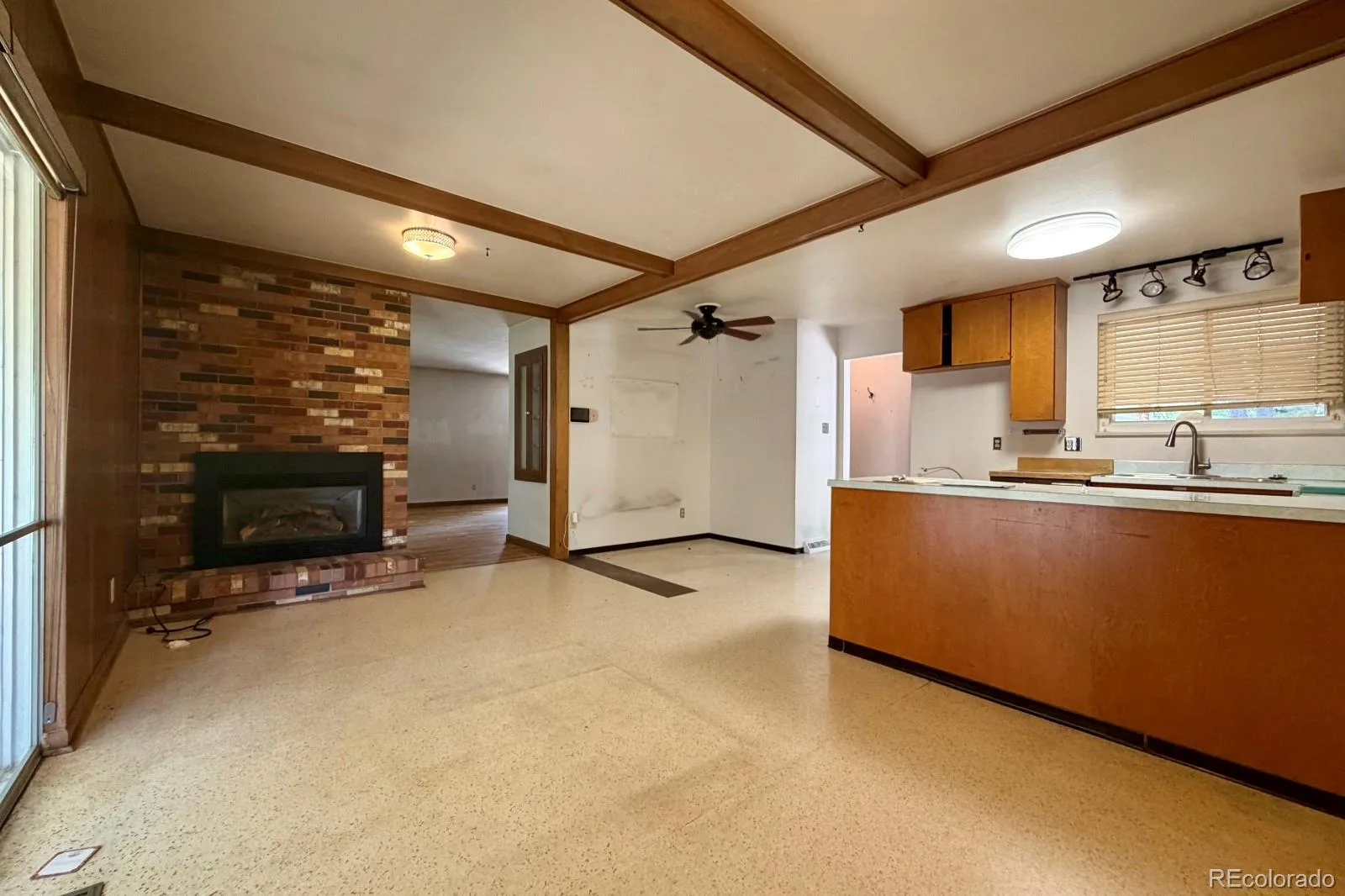 1114 S Oakland Street Aurora CO 80012 | MLS #REC9147844 08132026001528 1600 6
