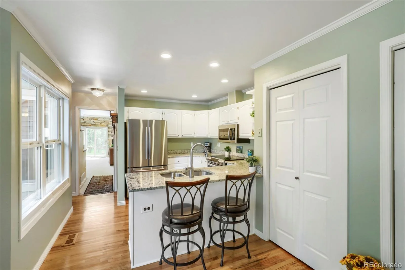 10000 E Yale Avenue #7 Denver CO 80231 MLS #REC9148033 06042026143858 1600 11