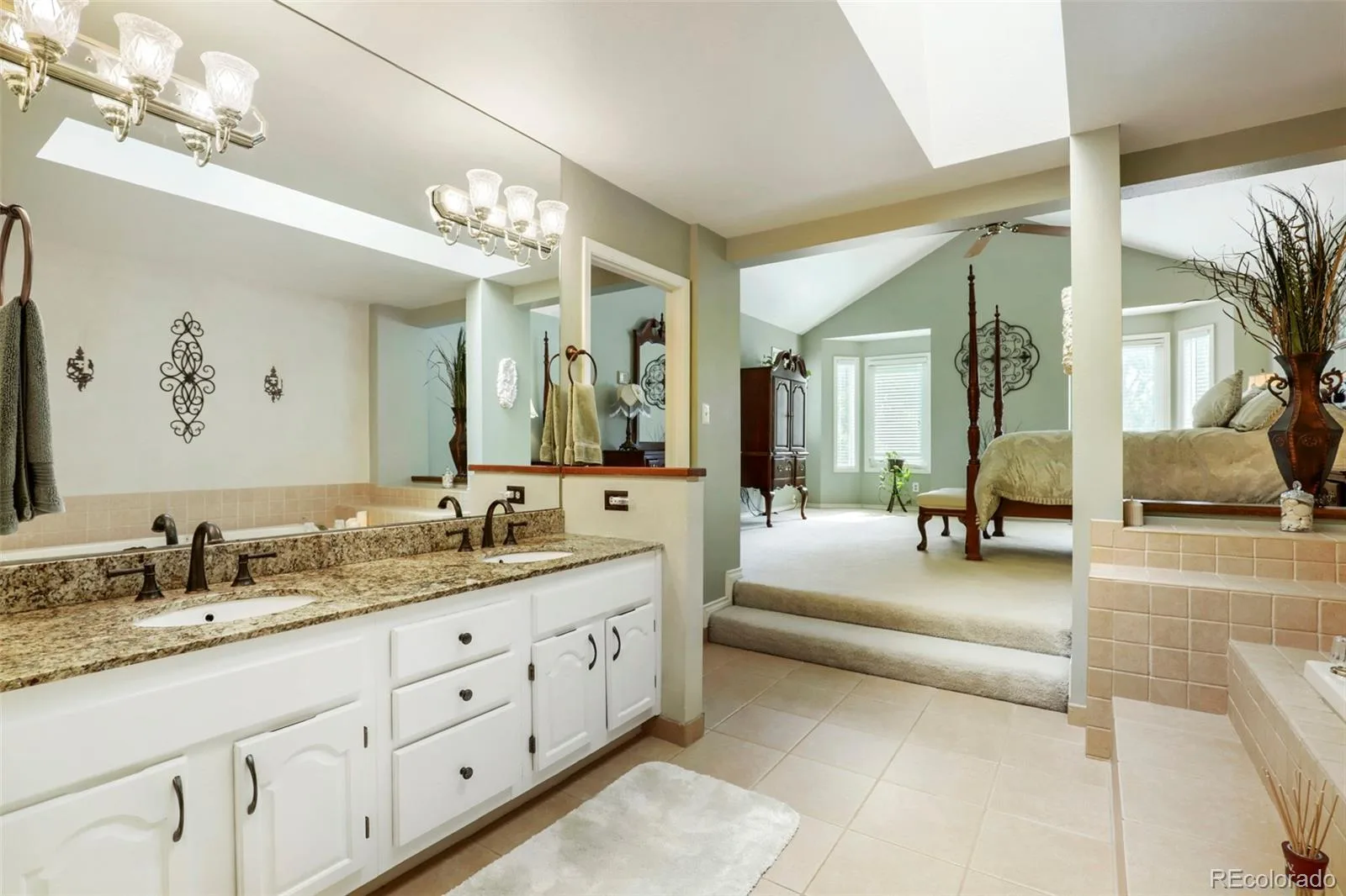 10000 E Yale Avenue #7 Denver CO 80231 MLS #REC9148033 06042026143858 1600 15