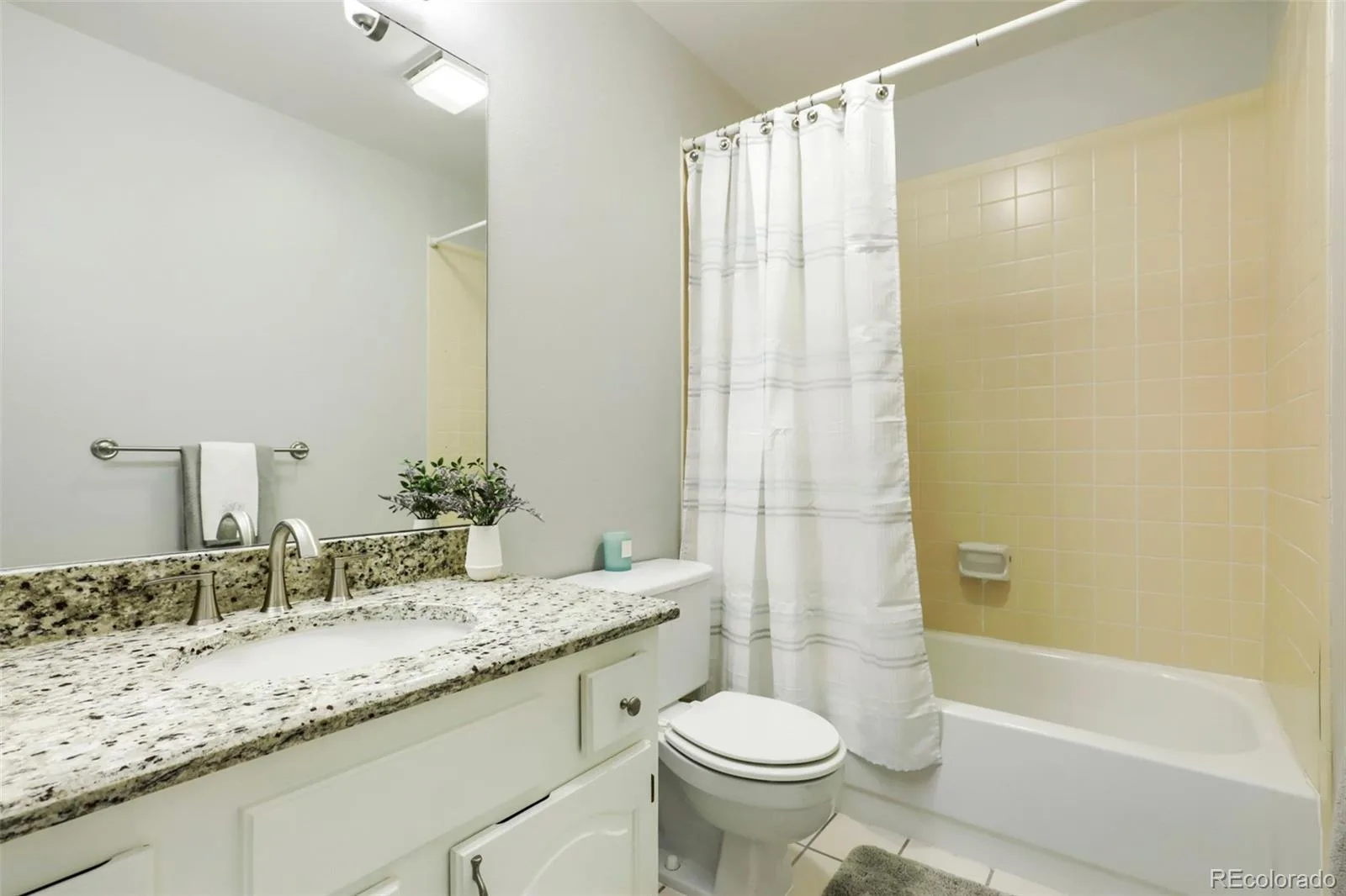 10000 E Yale Avenue #7 Denver CO 80231 MLS #REC9148033 06042026143858 1600 18