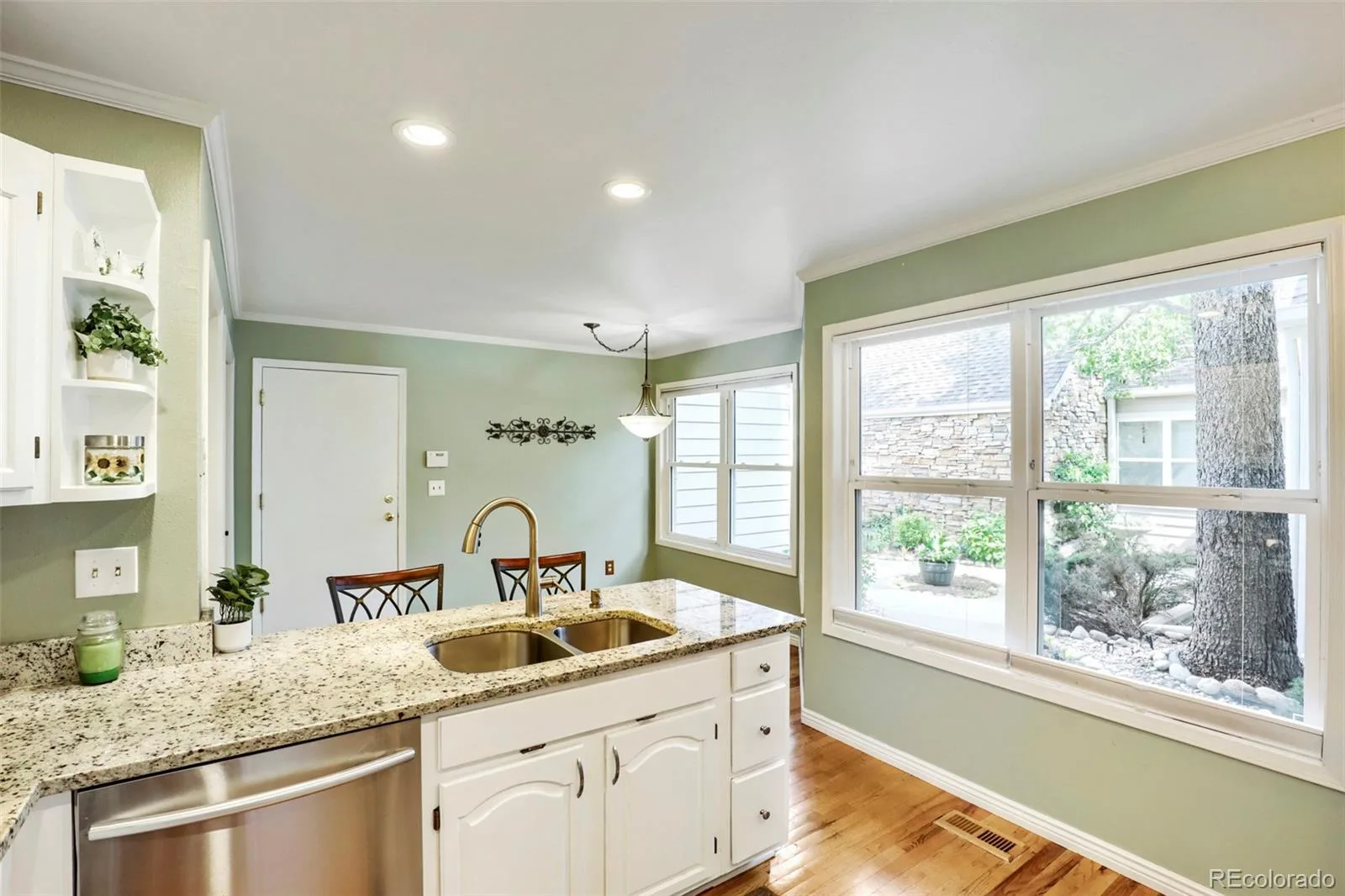 10000 E Yale Avenue #7 Denver CO 80231 MLS #REC9148033 06042026143858 1600 9