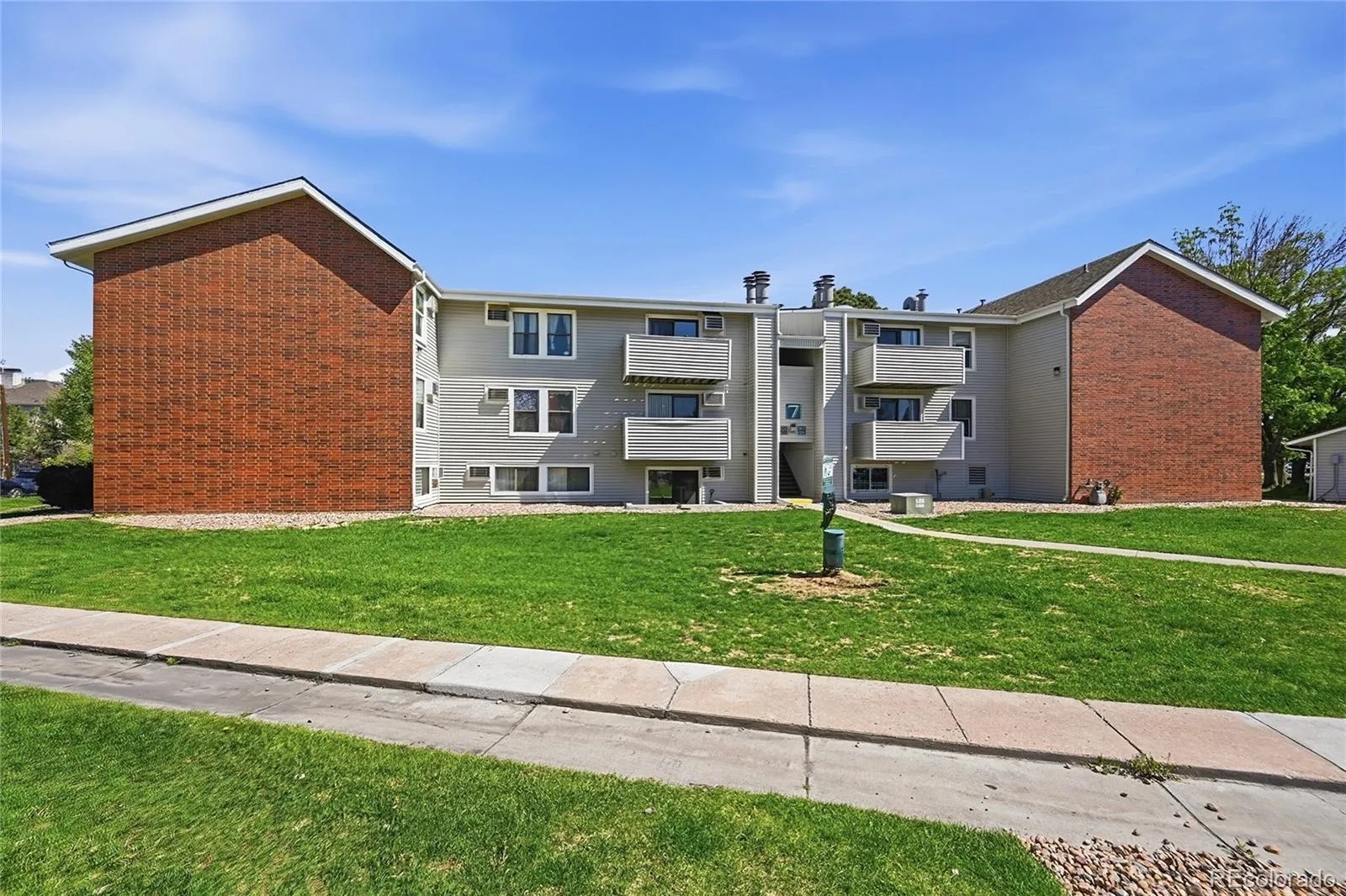 10150 E Virginia Avenue #7-305 Denver CO 80247 MLS #REC9150708 05152026055336 1600 24