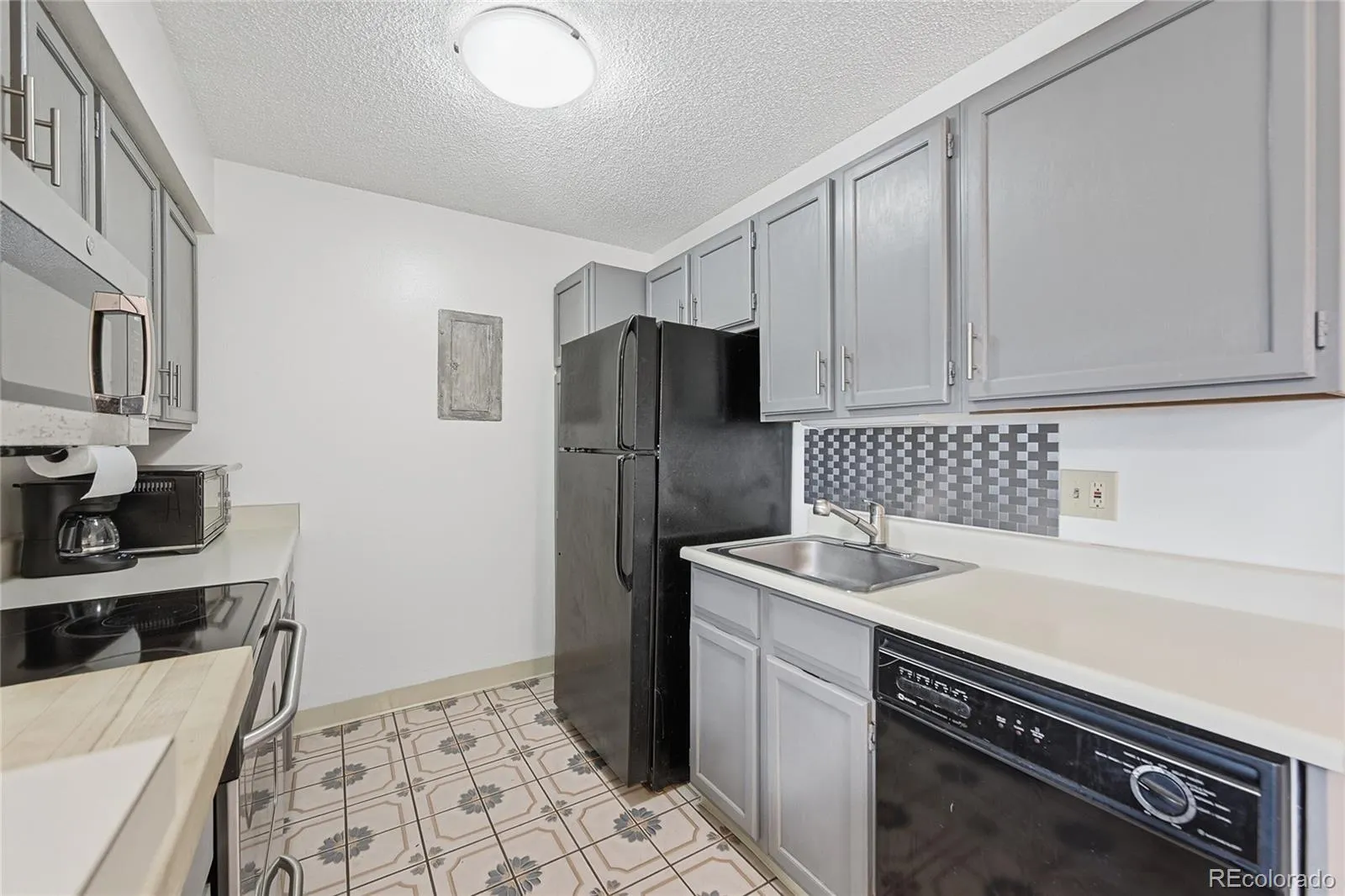 10150 E Virginia Avenue #7-305 Denver CO 80247 MLS #REC9150708 05152026055336 1600 8