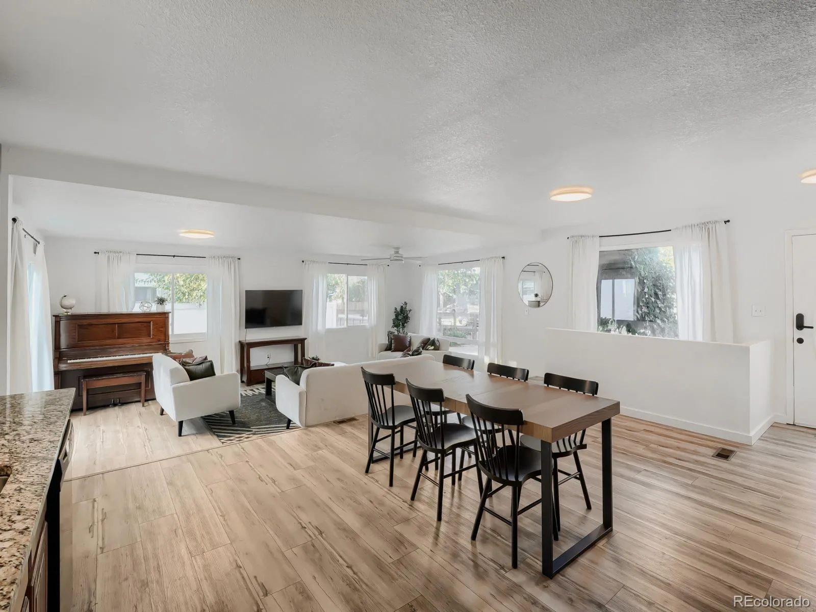 5533 Raritan Way Denver CO 80221 | MLS #REC9152774 08212026225943 1600 7
