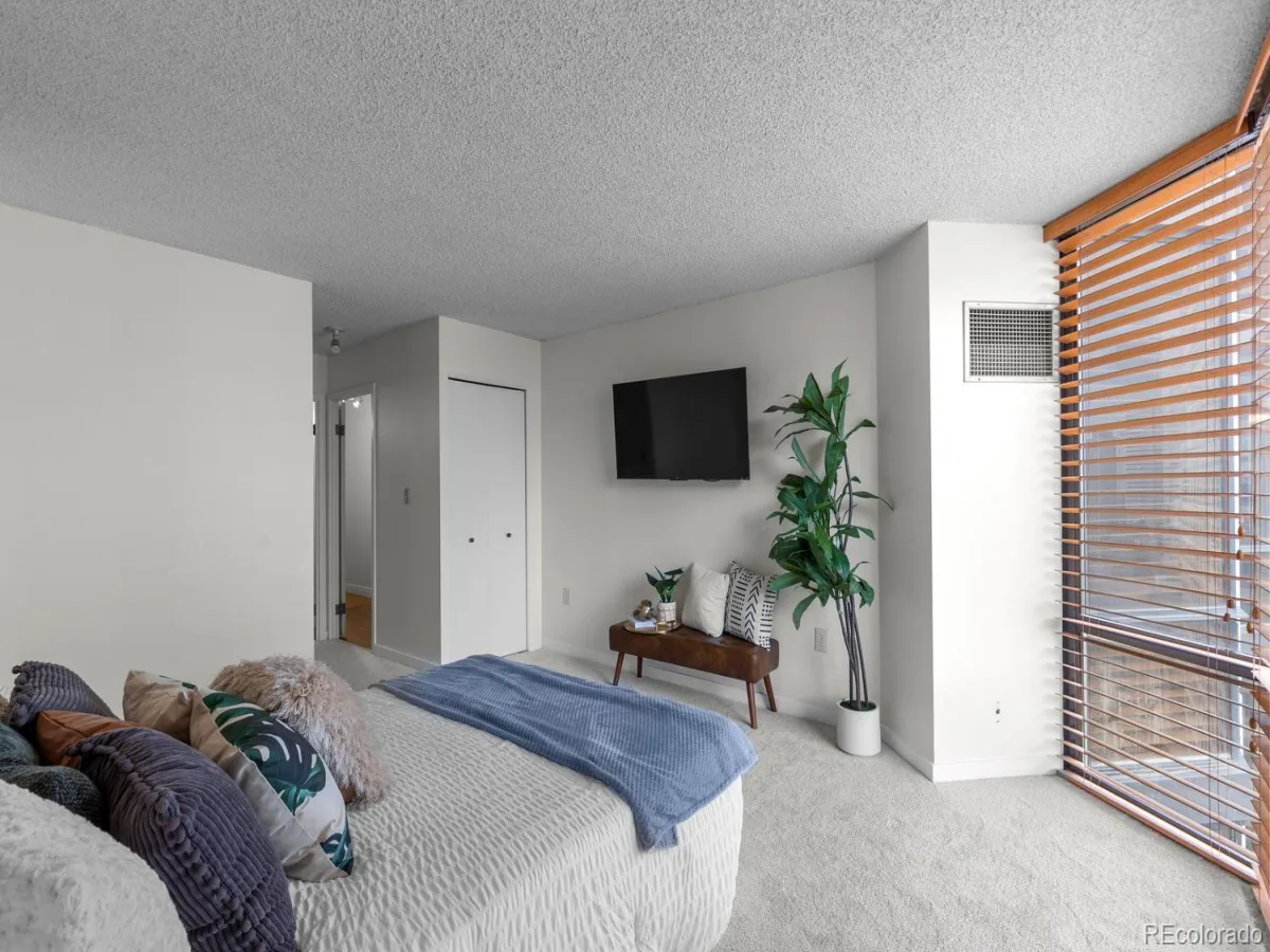 1625 Larimer Street #2104 Denver CO 80202 MLS #REC9154234 06022026190218 1200 28