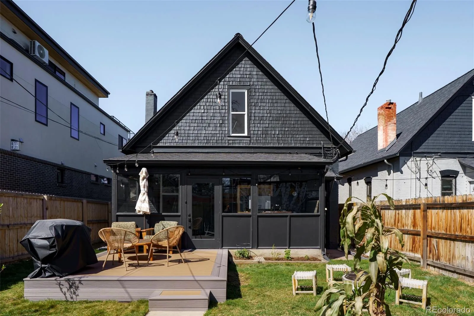 04082026165529 1600 25