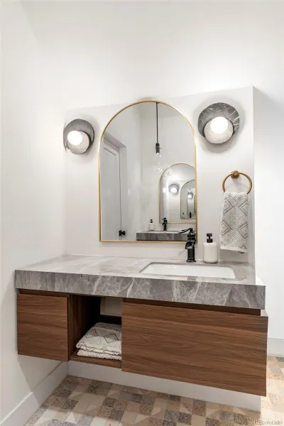 04082026165529 800 22