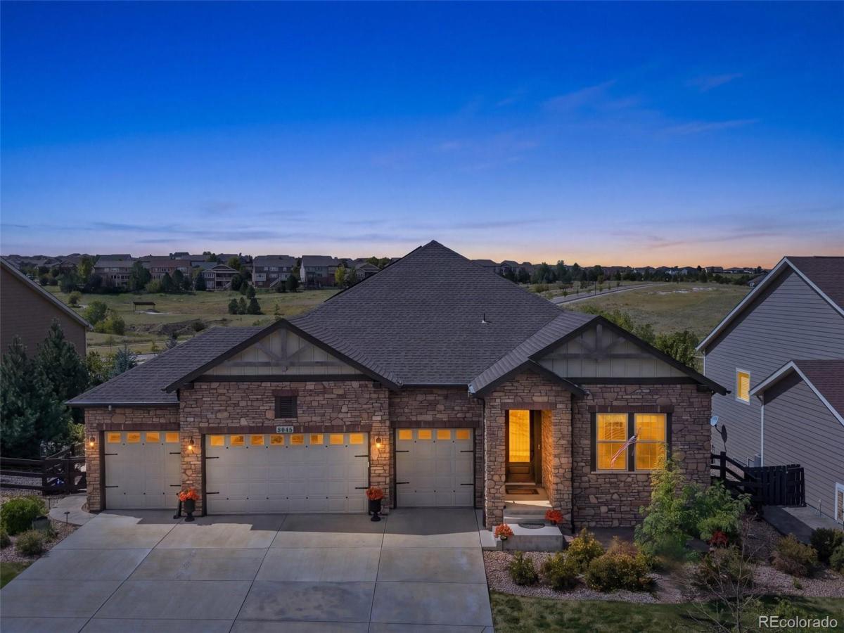 8641 S De Gaulle Court Aurora CO 80016 | MLS #REC9156295 MLS #REC9156295 image #0
