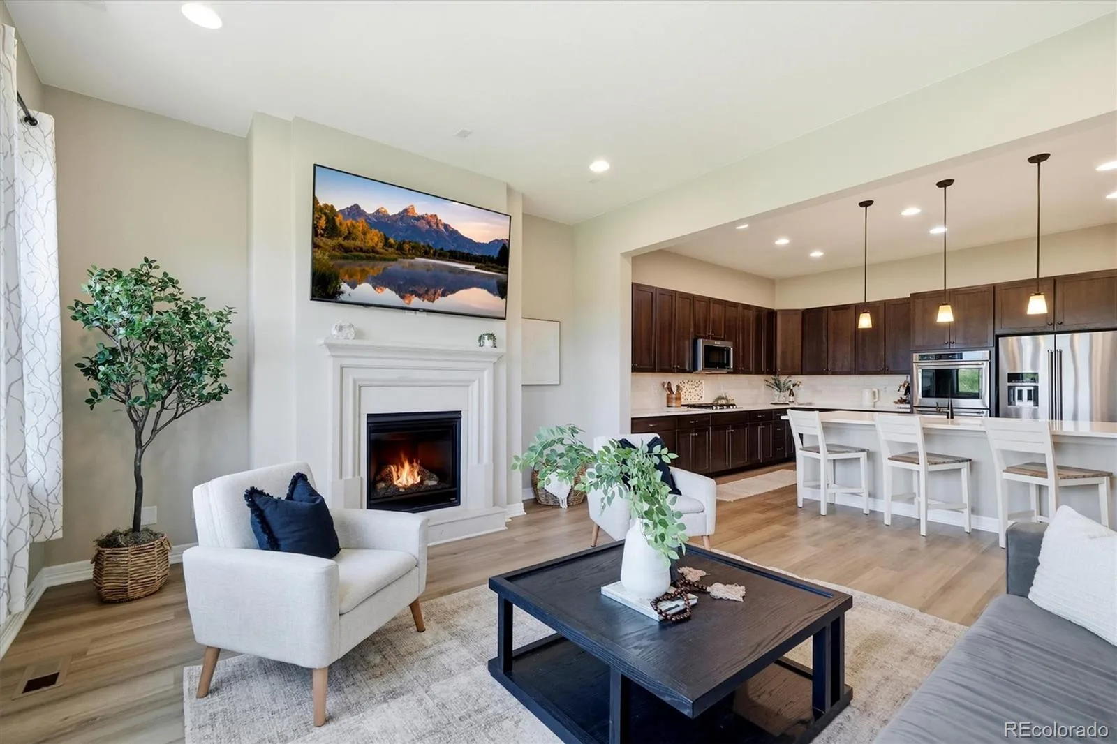 8641 S De Gaulle Court Aurora CO 80016 | MLS #REC9156295 09222026141348 1600 2