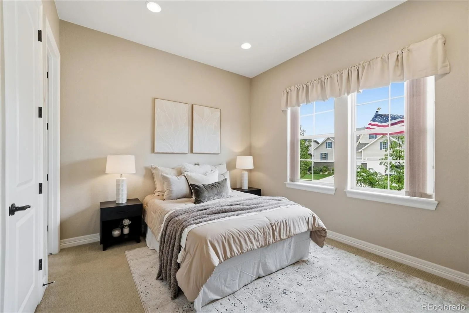 8641 S De Gaulle Court Aurora CO 80016 | MLS #REC9156295 09222026141348 1600 21