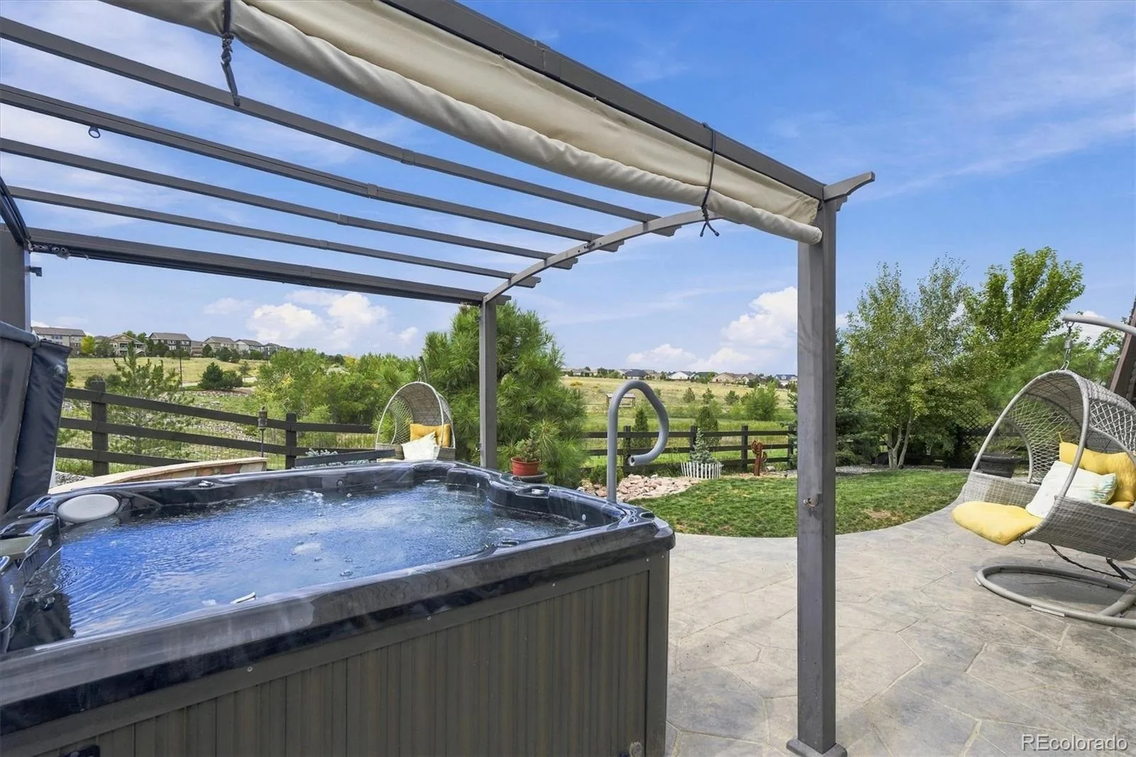 8641 S De Gaulle Court Aurora CO 80016 | MLS #REC9156295 09222026141348 1600 25