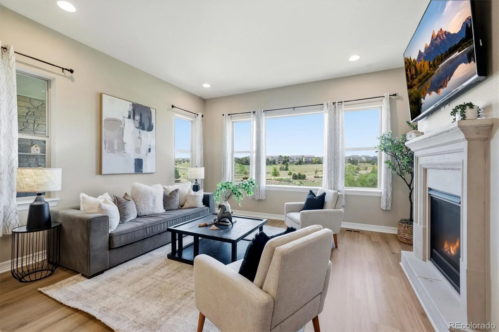 8641 S De Gaulle Court Aurora CO 80016 | MLS #REC9156295 09222026141348 1600 3