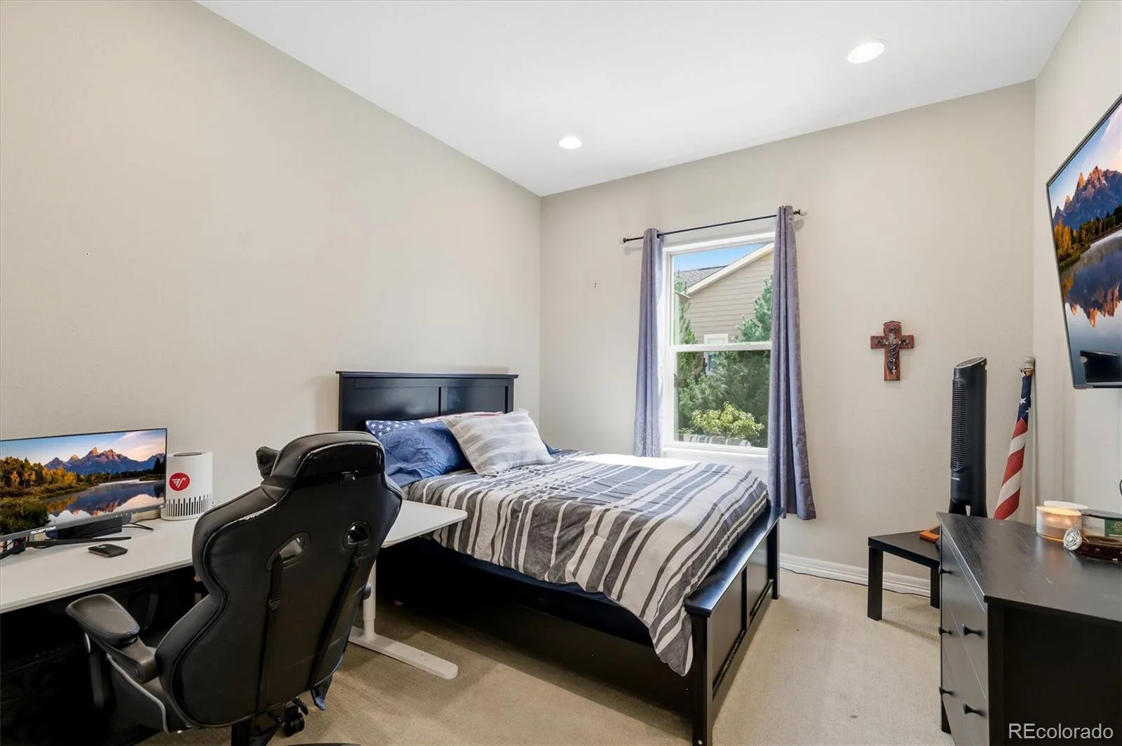 8641 S De Gaulle Court Aurora CO 80016 | MLS #REC9156295 09222026141348 1600 34