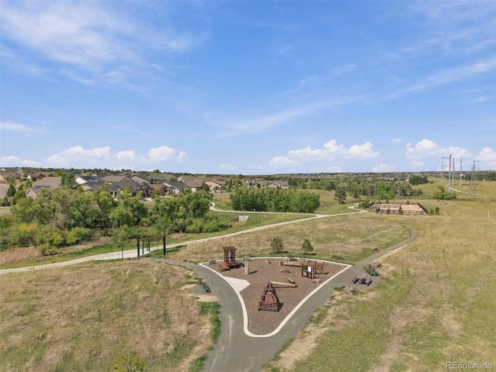 8641 S De Gaulle Court Aurora CO 80016 | MLS #REC9156295 09222026141348 1600 40