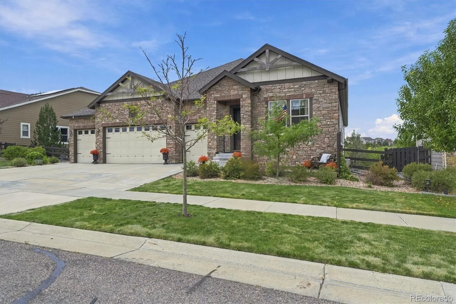 8641 S De Gaulle Court Aurora CO 80016 | MLS #REC9156295 09222026141348 1600 42